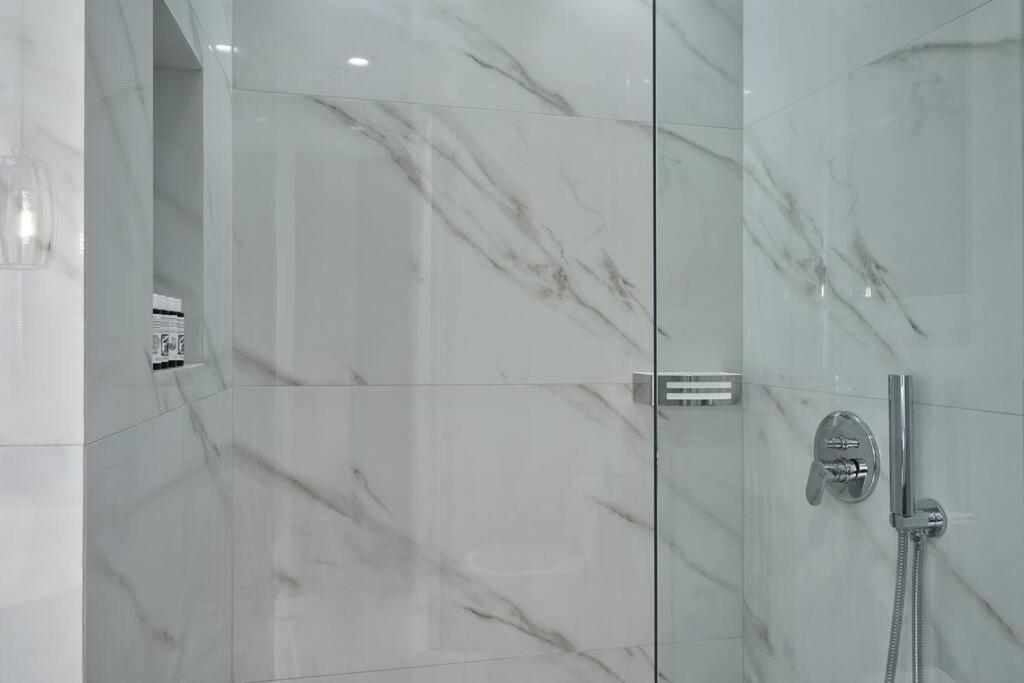 Deluxe Apartment, Kolonaki เอเธนส์ ภายนอก รูปภาพ
